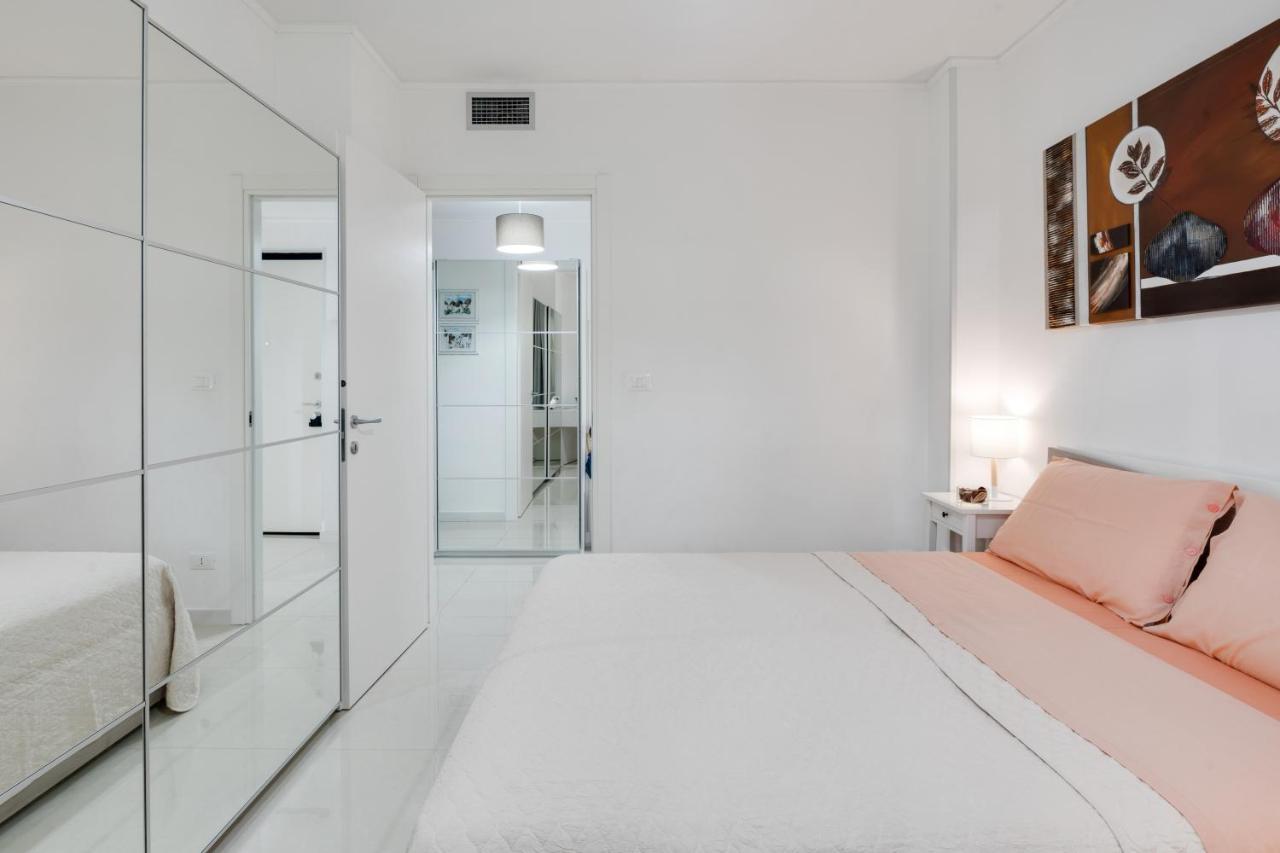 Apartmán Sanremo Flat With Private Parking And Netflix Exteriér fotografie